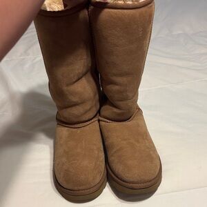 UGG Classic Brown Winter Boots